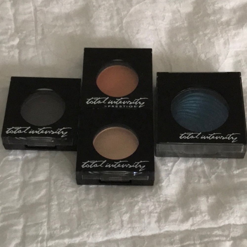 Prestige Total Intensity Eyeshadows